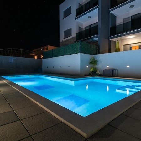 Apartman Lorena トロギール エクステリア 写真