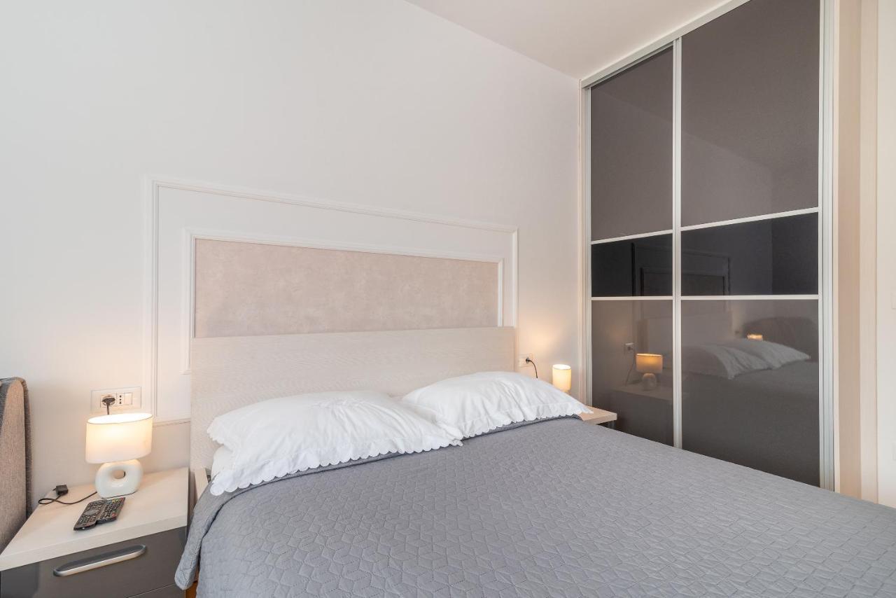 Apartman Lorena トロギール エクステリア 写真