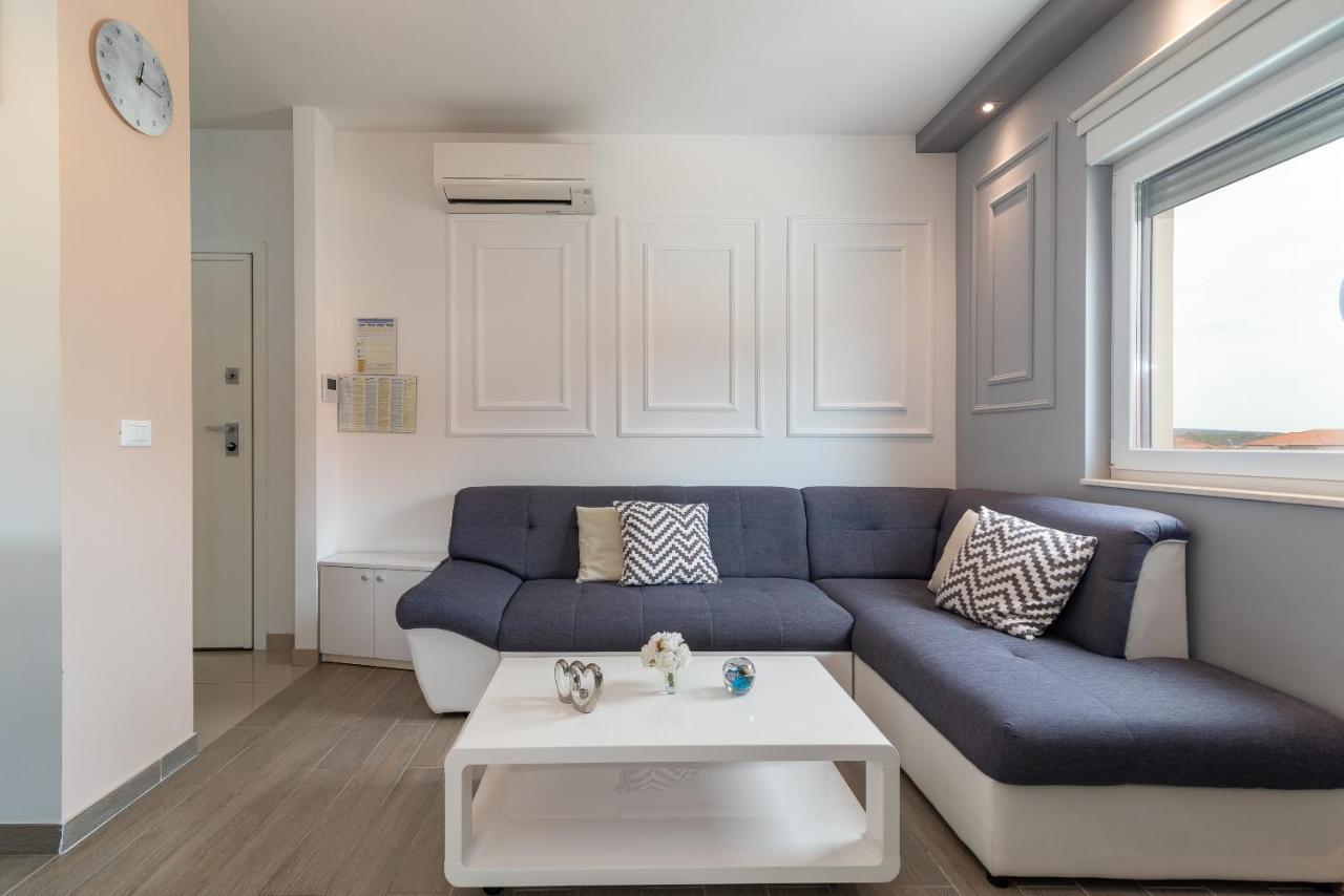 Apartman Lorena トロギール エクステリア 写真