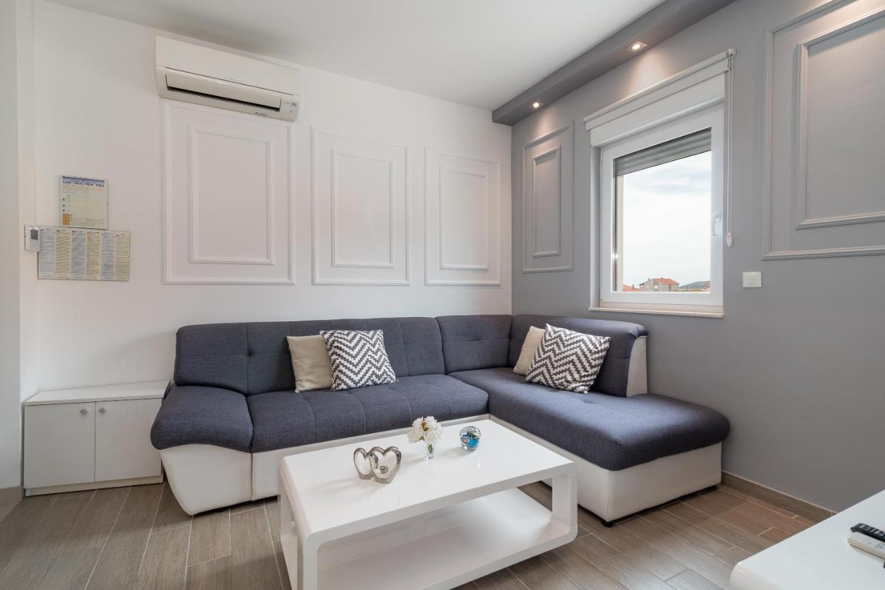 Apartman Lorena トロギール エクステリア 写真