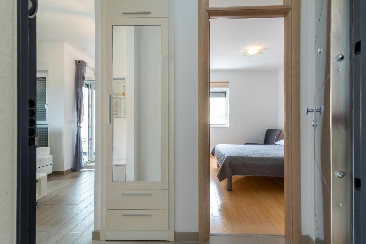 Apartman Lorena トロギール エクステリア 写真