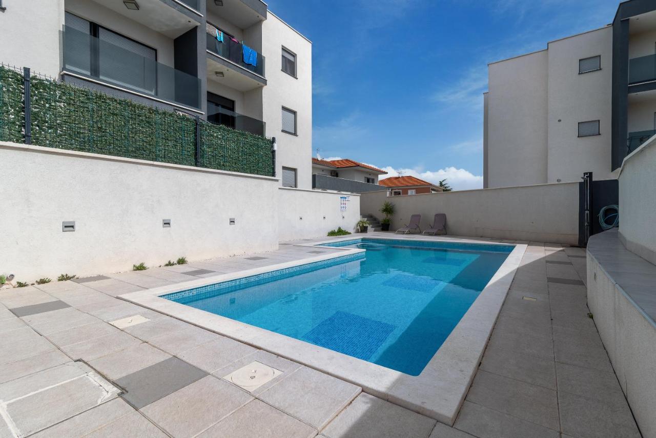 Apartman Lorena トロギール エクステリア 写真